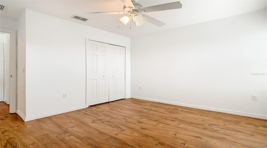 DAVENPORT, Florida 33897, 5 Bedrooms Bedrooms, ,3 BathroomsBathrooms,Residential,For Sale,MOORGATE,0,MFRO6348372