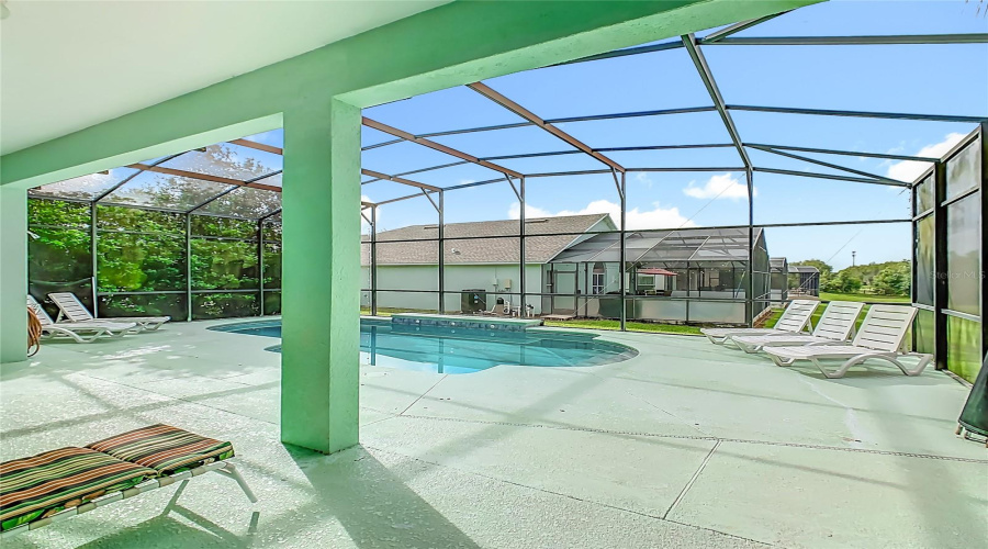 DAVENPORT, Florida 33897, 5 Bedrooms Bedrooms, ,3 BathroomsBathrooms,Residential,For Sale,MOORGATE,0,MFRO6348372