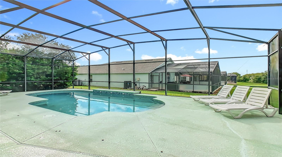 DAVENPORT, Florida 33897, 5 Bedrooms Bedrooms, ,3 BathroomsBathrooms,Residential,For Sale,MOORGATE,0,MFRO6348372