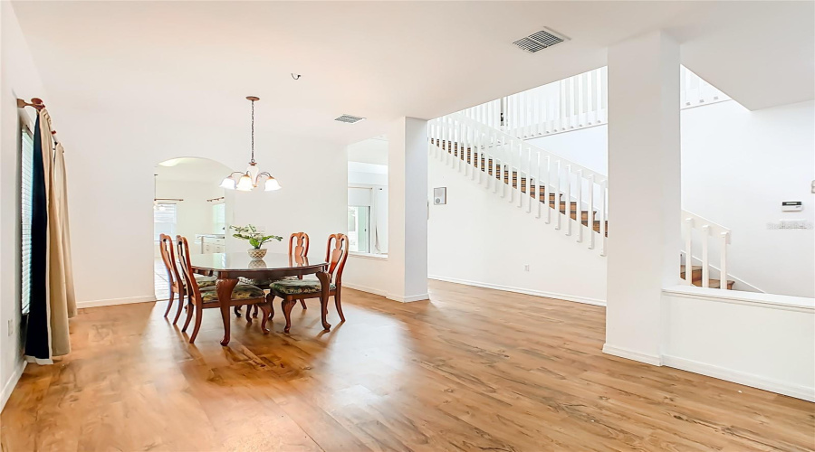 DAVENPORT, Florida 33897, 5 Bedrooms Bedrooms, ,3 BathroomsBathrooms,Residential,For Sale,MOORGATE,0,MFRO6348372