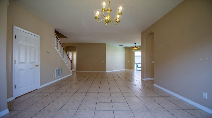 DAVENPORT, Florida 33897, 5 Bedrooms Bedrooms, ,3 BathroomsBathrooms,Residential,For Sale,CORVINA,0,MFRO6359388