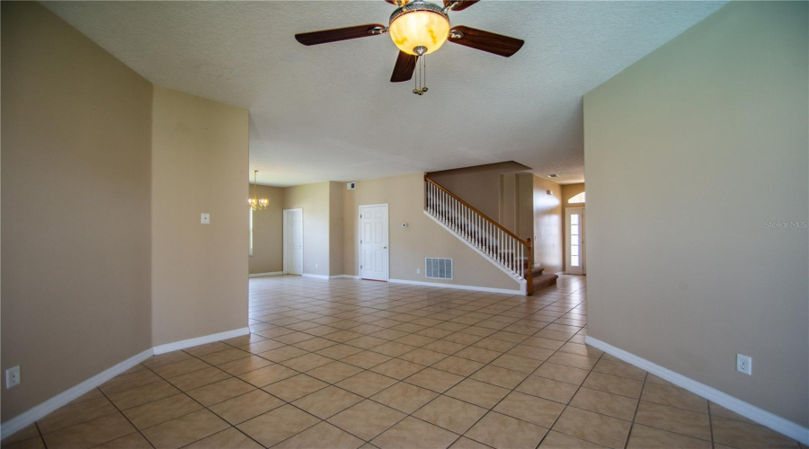DAVENPORT, Florida 33897, 5 Bedrooms Bedrooms, ,3 BathroomsBathrooms,Residential,For Sale,CORVINA,0,MFRO6359388