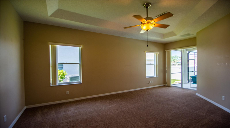 DAVENPORT, Florida 33897, 5 Bedrooms Bedrooms, ,3 BathroomsBathrooms,Residential,For Sale,CORVINA,0,MFRO6359388