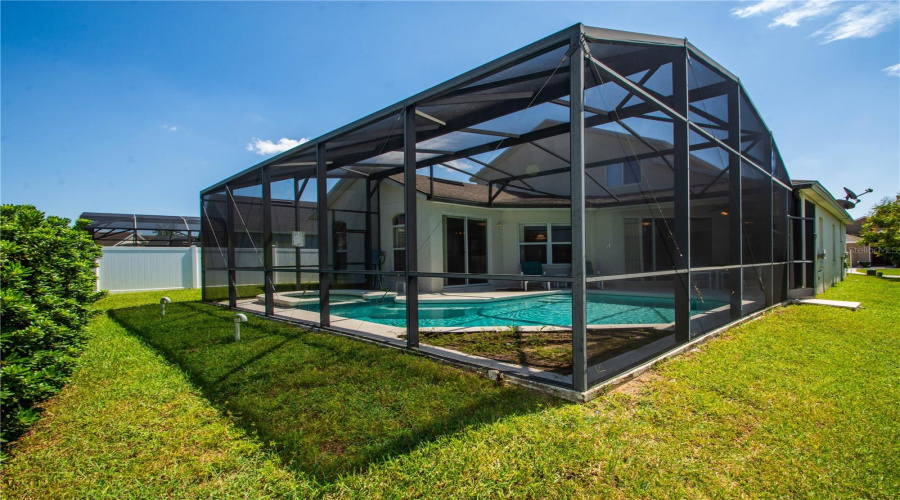 DAVENPORT, Florida 33897, 5 Bedrooms Bedrooms, ,3 BathroomsBathrooms,Residential,For Sale,CORVINA,0,MFRO6359388