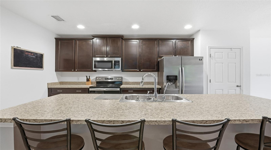 DAVENPORT, Florida 33837, 4 Bedrooms Bedrooms, ,3 BathroomsBathrooms,Residential,For Sale,ANNABELLE,0,MFRG5104459