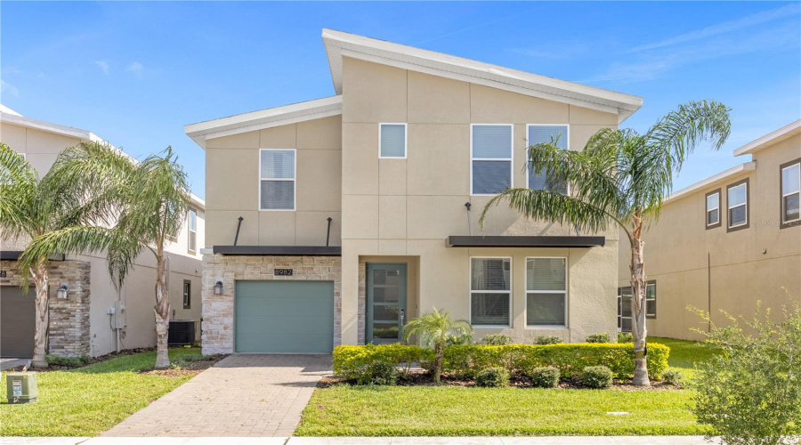 DAVENPORT, Florida 33896, 6 Bedrooms Bedrooms, ,5 BathroomsBathrooms,Residential,For Sale,CABOT CLIFFS,0,MFRO6358347