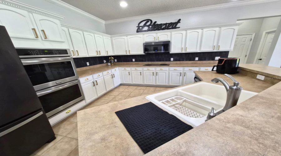 DAVENPORT, Florida 33897, 4 Bedrooms Bedrooms, ,2 BathroomsBathrooms,Residential,For Sale,ASTER,0,MFRO6359209