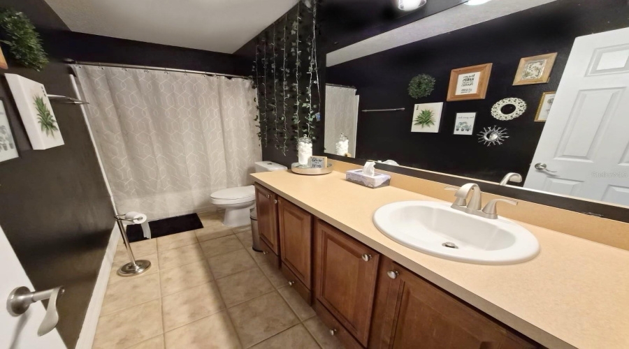 Second full bathroom upstairs