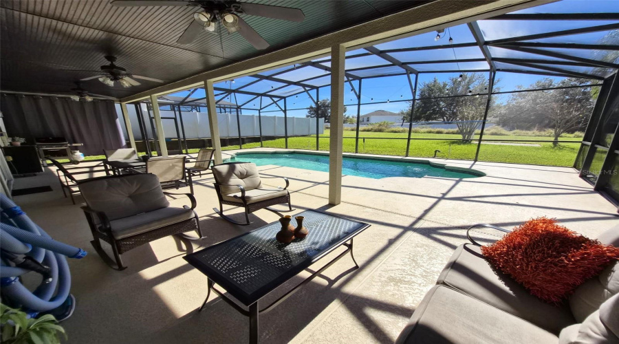 DAVENPORT, Florida 33897, 4 Bedrooms Bedrooms, ,2 BathroomsBathrooms,Residential,For Sale,ASTER,0,MFRO6359209