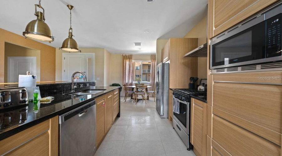 KISSIMMEE, Florida 34747, 4 Bedrooms Bedrooms, ,4 BathroomsBathrooms,Residential,For Sale,BRASILIA,0,MFRO6360687