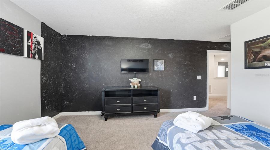 DAVENPORT, Florida 33896, 8 Bedrooms Bedrooms, ,5 BathroomsBathrooms,Residential,For Sale,SANDBAGGER,0,MFRO6357127