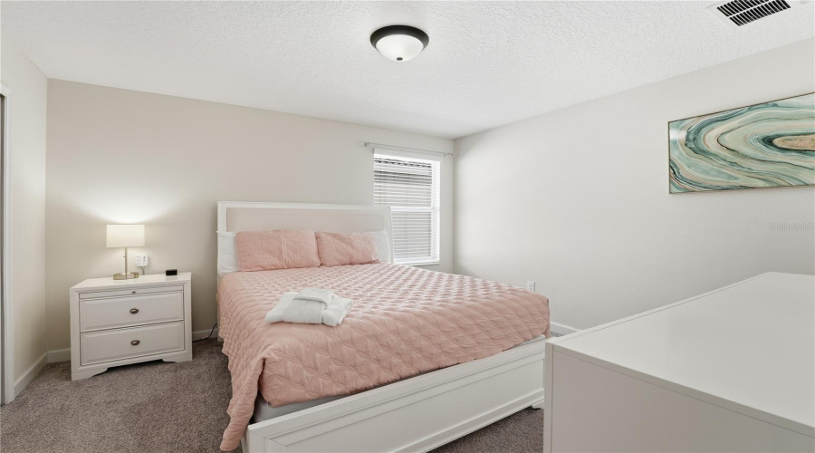 DAVENPORT, Florida 33896, 8 Bedrooms Bedrooms, ,5 BathroomsBathrooms,Residential,For Sale,SANDBAGGER,0,MFRO6357127