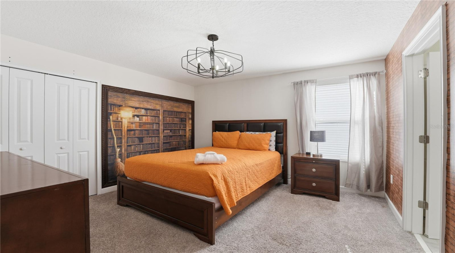 DAVENPORT, Florida 33896, 8 Bedrooms Bedrooms, ,5 BathroomsBathrooms,Residential,For Sale,SANDBAGGER,0,MFRO6357127