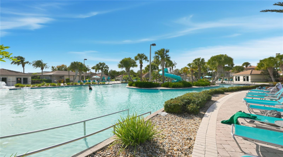 DAVENPORT, Florida 33896, 8 Bedrooms Bedrooms, ,5 BathroomsBathrooms,Residential,For Sale,SANDBAGGER,0,MFRO6357127