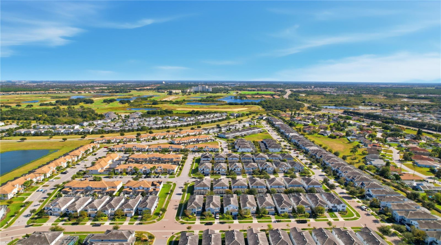 DAVENPORT, Florida 33896, 8 Bedrooms Bedrooms, ,5 BathroomsBathrooms,Residential,For Sale,SANDBAGGER,0,MFRO6357127