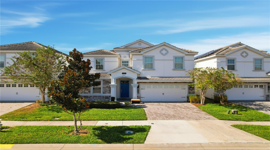 DAVENPORT, Florida 33896, 8 Bedrooms Bedrooms, ,5 BathroomsBathrooms,Residential,For Sale,SANDBAGGER,0,MFRO6357127