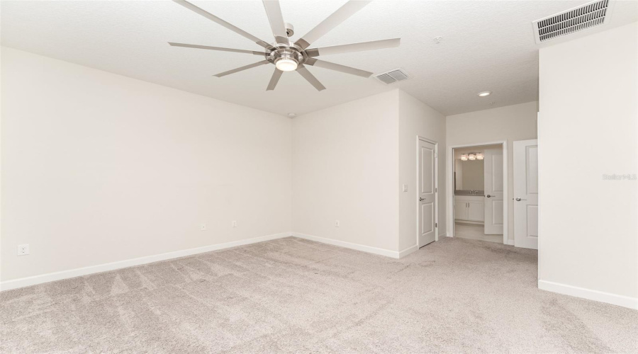 DAVENPORT, Florida 33896, 2 Bedrooms Bedrooms, ,2 BathroomsBathrooms,Residential,For Sale,AZALEA SANDS,0,MFRTB8447620