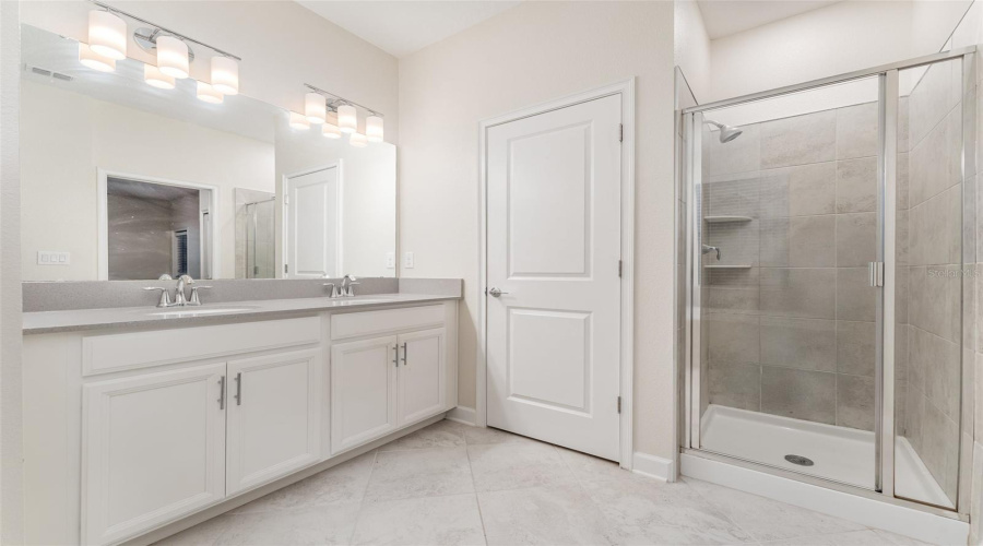 DAVENPORT, Florida 33896, 2 Bedrooms Bedrooms, ,2 BathroomsBathrooms,Residential,For Sale,AZALEA SANDS,0,MFRTB8447620