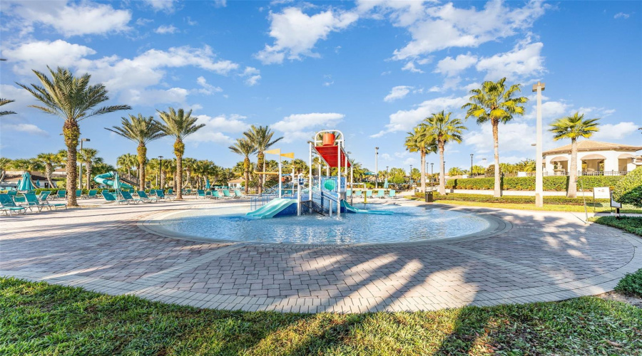 DAVENPORT, Florida 33896, 2 Bedrooms Bedrooms, ,2 BathroomsBathrooms,Residential,For Sale,AZALEA SANDS,0,MFRTB8447620