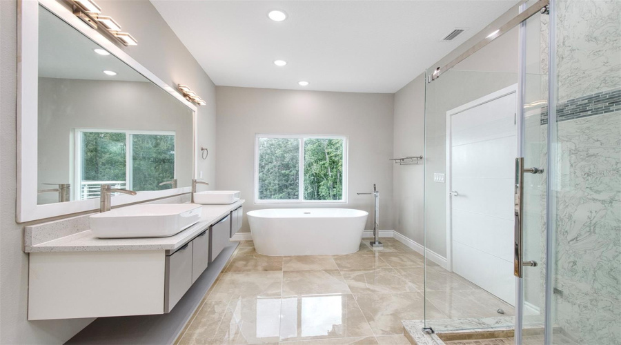 DAVENPORT, Florida 33837, 4 Bedrooms Bedrooms, ,3 BathroomsBathrooms,Residential,For Sale,BRENTWOOD,0,MFRTB8445059