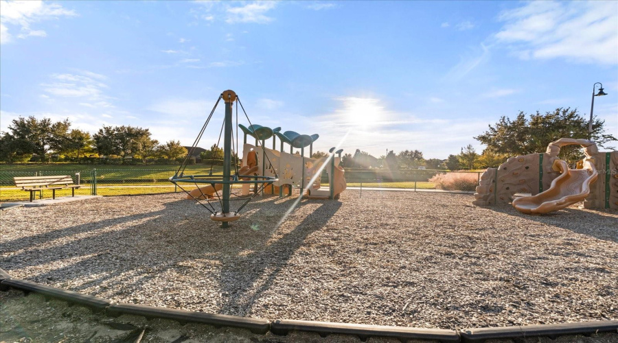 DAVENPORT, Florida 33837, 2 Bedrooms Bedrooms, ,2 BathroomsBathrooms,Residential,For Sale,PAMPLONA,0,MFRO6358701