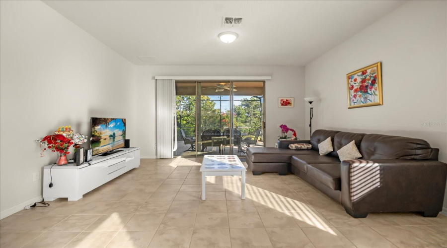 DAVENPORT, Florida 33837, 2 Bedrooms Bedrooms, ,2 BathroomsBathrooms,Residential,For Sale,PAMPLONA,0,MFRO6358701