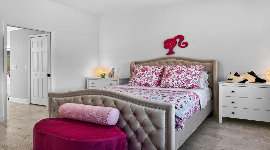 DAVENPORT, Florida 33897, 4 Bedrooms Bedrooms, ,3 BathroomsBathrooms,Residential,For Sale,CALABAY PARC,0,MFRS5138402