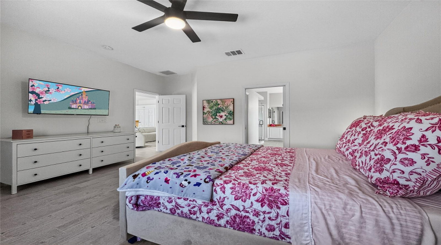 DAVENPORT, Florida 33897, 4 Bedrooms Bedrooms, ,3 BathroomsBathrooms,Residential,For Sale,CALABAY PARC,0,MFRS5138402