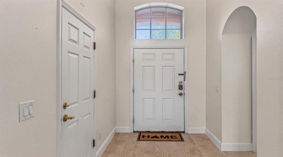 DAVENPORT, Florida 33897, 4 Bedrooms Bedrooms, ,3 BathroomsBathrooms,Residential,For Sale,CALABAY PARC,0,MFRS5138402