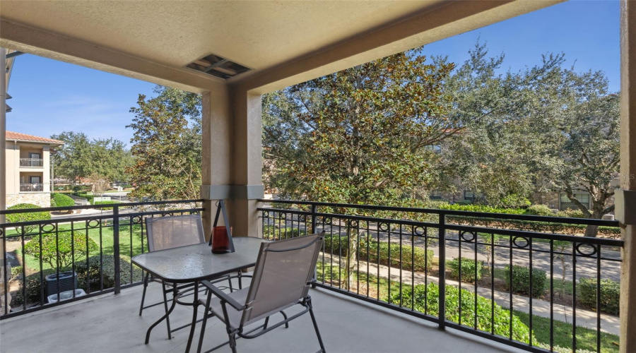 DAVENPORT, Florida 33897, 4 Bedrooms Bedrooms, ,3 BathroomsBathrooms,Residential,For Sale,CHARO,0,MFRS5138554