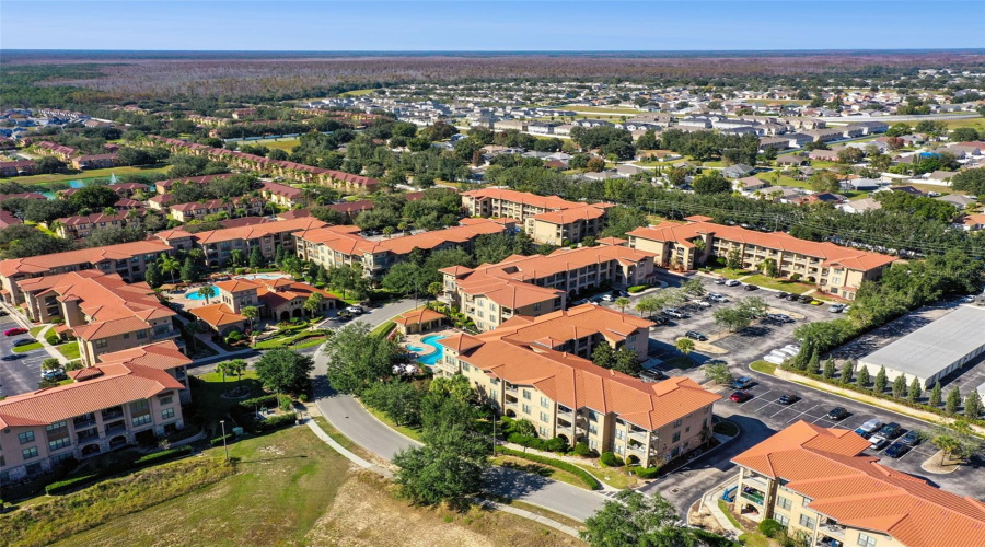 DAVENPORT, Florida 33897, 4 Bedrooms Bedrooms, ,3 BathroomsBathrooms,Residential,For Sale,CHARO,0,MFRS5138554