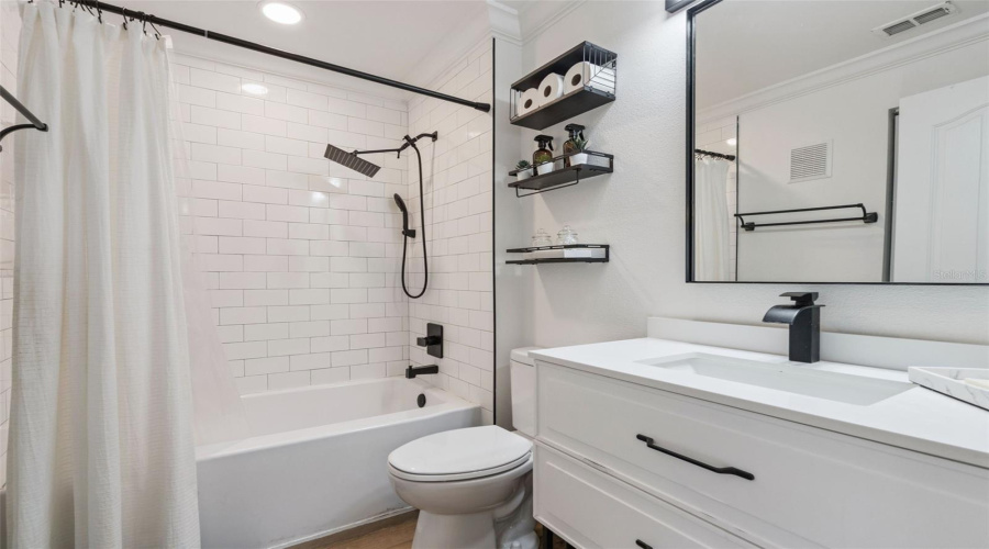 CELEBRATION, Florida 34747, 3 Bedrooms Bedrooms, ,2 BathroomsBathrooms,Residential,For Sale,WATERSIDE,0,MFRO6356564