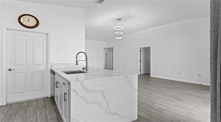 DAVENPORT, Florida 33896, 3 Bedrooms Bedrooms, ,3 BathroomsBathrooms,Residential,For Sale,RESERVE,0,MFRS5138497