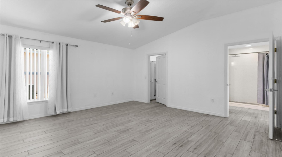 DAVENPORT, Florida 33896, 3 Bedrooms Bedrooms, ,3 BathroomsBathrooms,Residential,For Sale,RESERVE,0,MFRS5138497