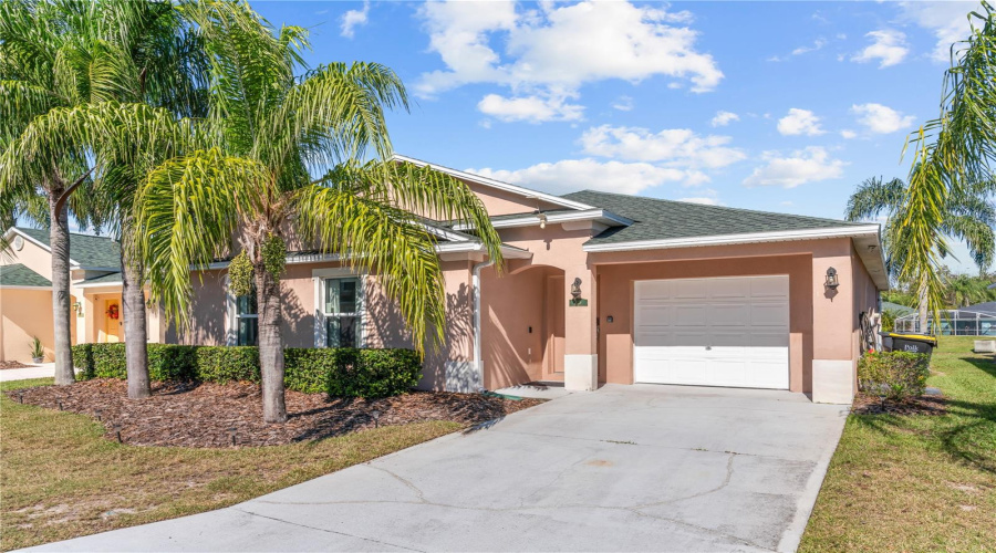 DAVENPORT, Florida 33896, 3 Bedrooms Bedrooms, ,3 BathroomsBathrooms,Residential,For Sale,RESERVE,0,MFRS5138497