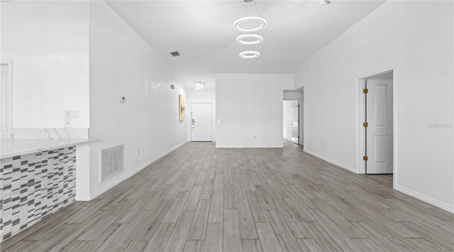 DAVENPORT, Florida 33896, 3 Bedrooms Bedrooms, ,3 BathroomsBathrooms,Residential,For Sale,RESERVE,0,MFRS5138497