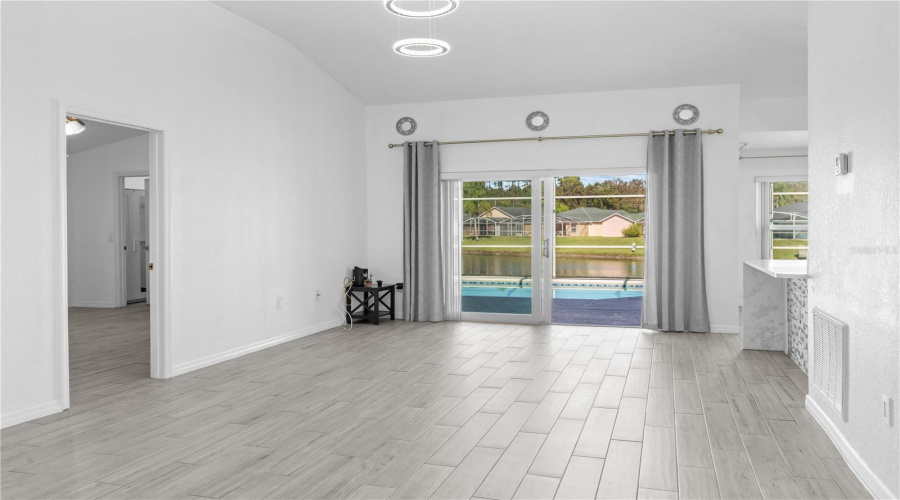 DAVENPORT, Florida 33896, 3 Bedrooms Bedrooms, ,3 BathroomsBathrooms,Residential,For Sale,RESERVE,0,MFRS5138497