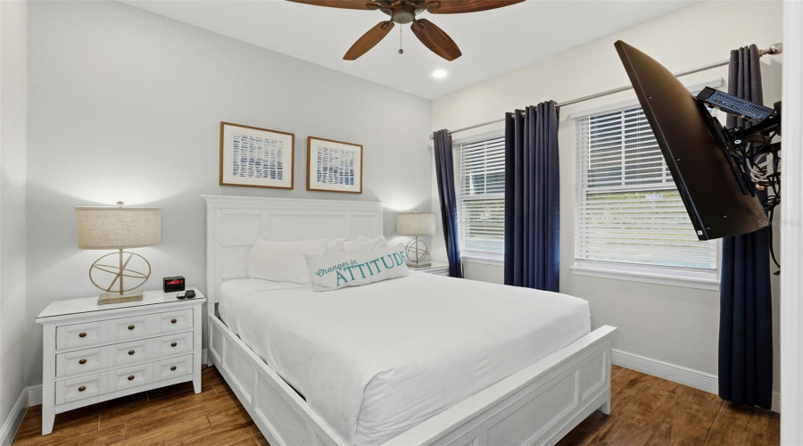 KISSIMMEE, Florida 34747, 5 Bedrooms Bedrooms, ,5 BathroomsBathrooms,Residential,For Sale,KNEE DEEP,0,MFRO6360849