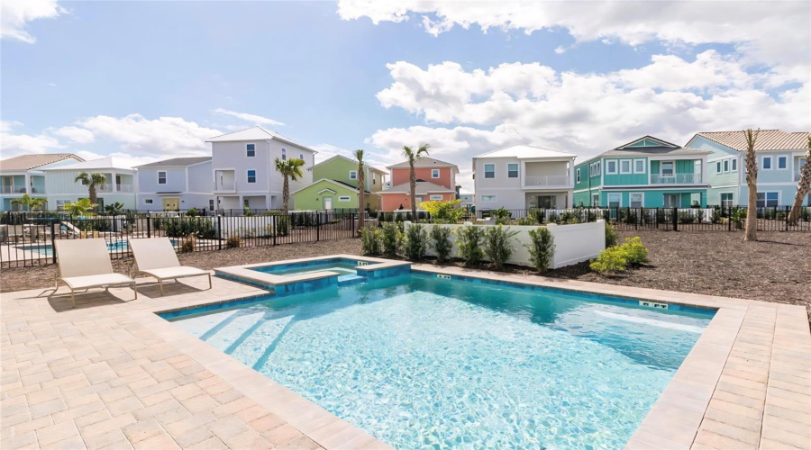 KISSIMMEE, Florida 34747, 5 Bedrooms Bedrooms, ,5 BathroomsBathrooms,Residential,For Sale,KNEE DEEP,0,MFRO6360849