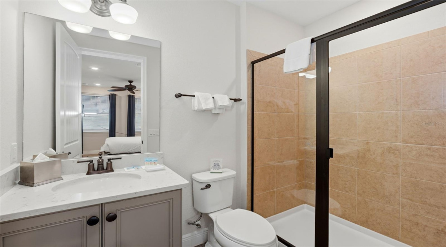 KISSIMMEE, Florida 34747, 5 Bedrooms Bedrooms, ,5 BathroomsBathrooms,Residential,For Sale,KNEE DEEP,0,MFRO6360849