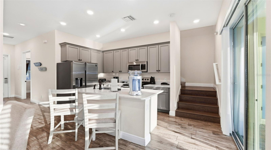 KISSIMMEE, Florida 34747, 5 Bedrooms Bedrooms, ,5 BathroomsBathrooms,Residential,For Sale,KNEE DEEP,0,MFRO6360849