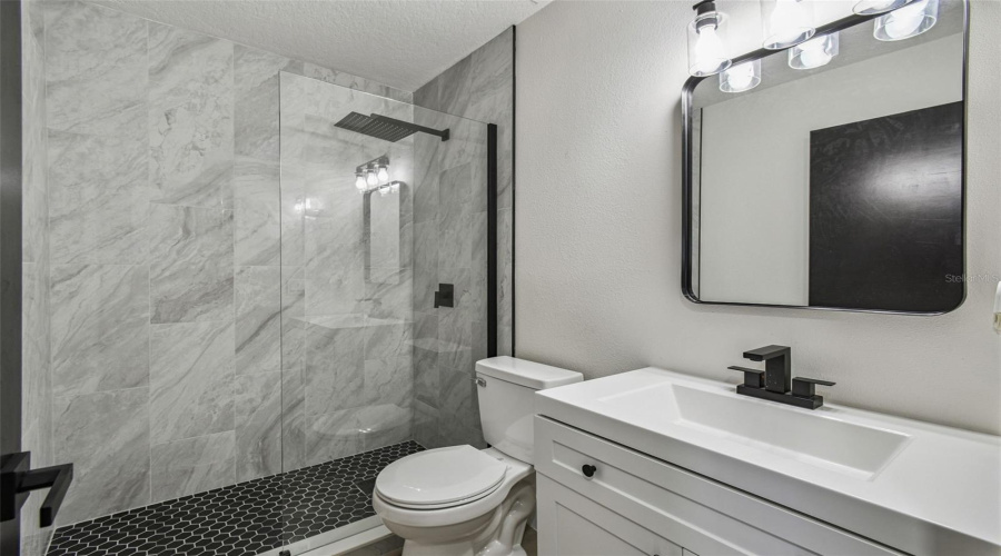 DAVENPORT, Florida 33897, 4 Bedrooms Bedrooms, ,3 BathroomsBathrooms,Residential,For Sale,CARIBBEAN,0,MFRTB8442756