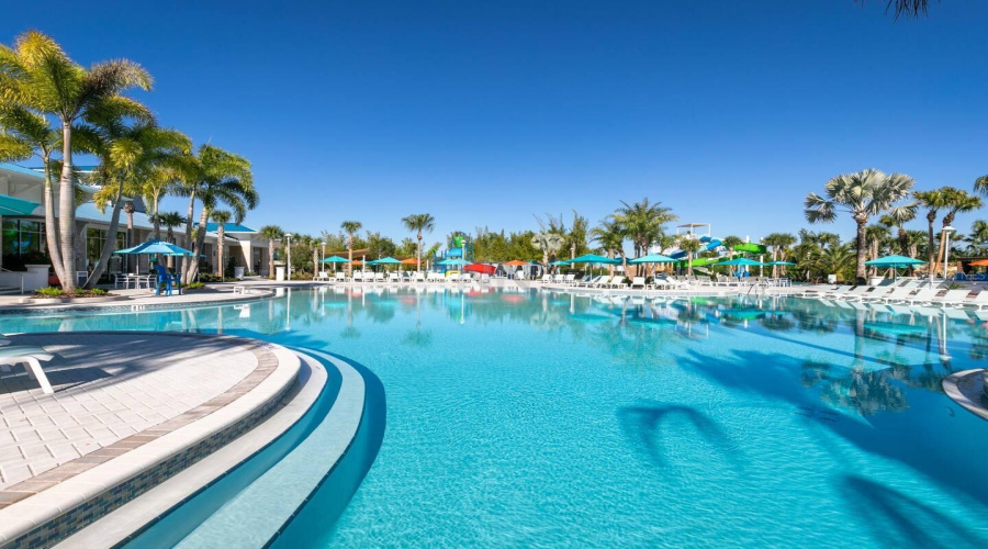 DAVENPORT, Florida 33897, 7 Bedrooms Bedrooms, ,5 BathroomsBathrooms,Residential,For Sale,KONA,0,MFRO6264499