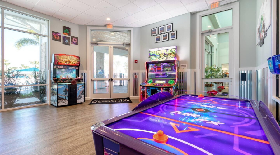 DAVENPORT, Florida 33897, 7 Bedrooms Bedrooms, ,5 BathroomsBathrooms,Residential,For Sale,KONA,0,MFRO6264499