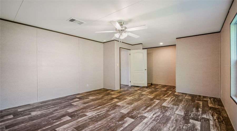 KISSIMMEE, Florida 34746, 3 Bedrooms Bedrooms, ,2 BathroomsBathrooms,Residential,For Sale,DESOTO,0,MFRS5138343