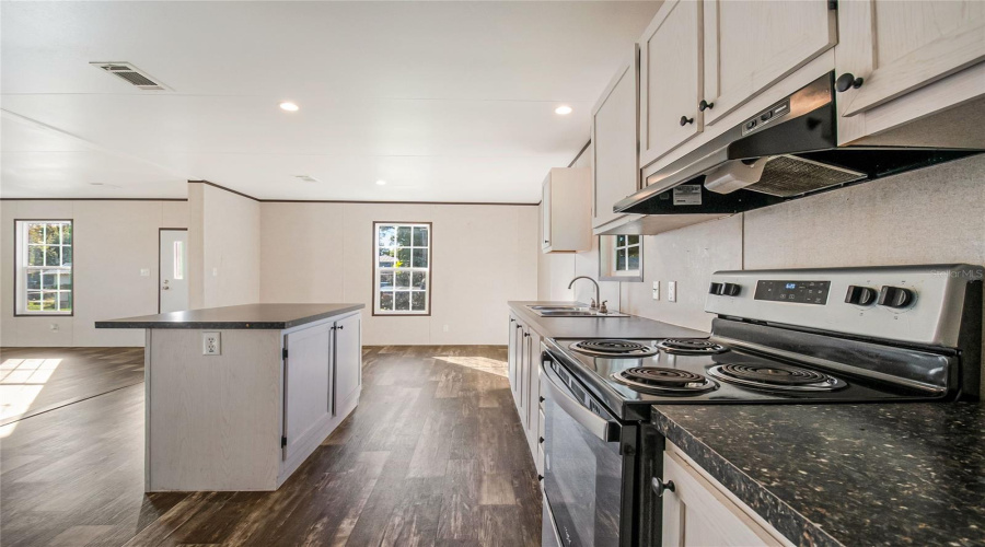 KISSIMMEE, Florida 34746, 3 Bedrooms Bedrooms, ,2 BathroomsBathrooms,Residential,For Sale,DESOTO,0,MFRS5138343