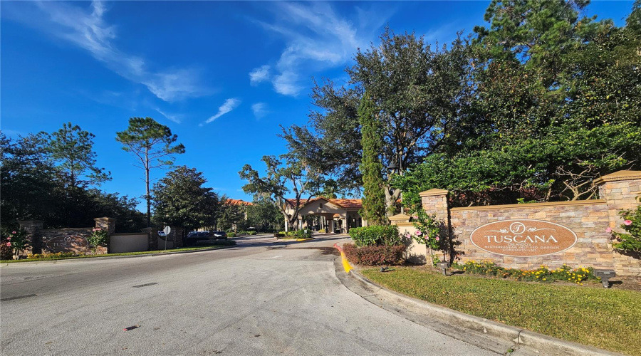 DAVENPORT, Florida 33896, 2 Bedrooms Bedrooms, ,2 BathroomsBathrooms,Residential,For Sale,TUSCANY,0,MFRTB8446555
