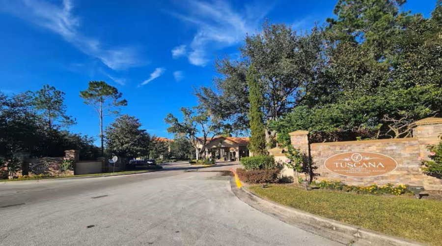 DAVENPORT, Florida 33896, 2 Bedrooms Bedrooms, ,2 BathroomsBathrooms,Residential,For Sale,TUSCANY,0,MFRTB8446555