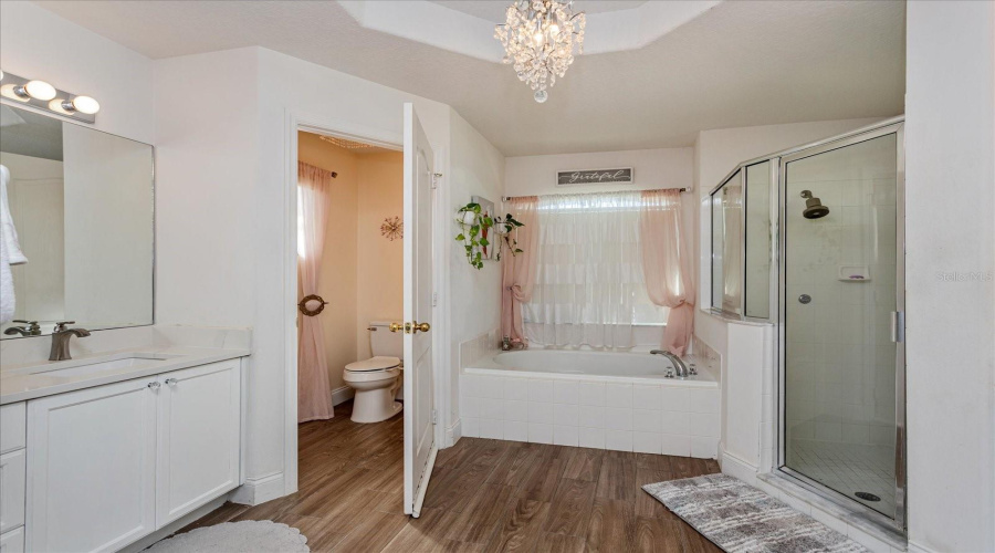 DAVENPORT, Florida 33897, 4 Bedrooms Bedrooms, ,3 BathroomsBathrooms,Residential,For Sale,BARBERA DR,0,MFRO6360957