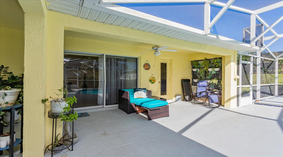 DAVENPORT, Florida 33897, 4 Bedrooms Bedrooms, ,3 BathroomsBathrooms,Residential,For Sale,BARBERA DR,0,MFRO6360957